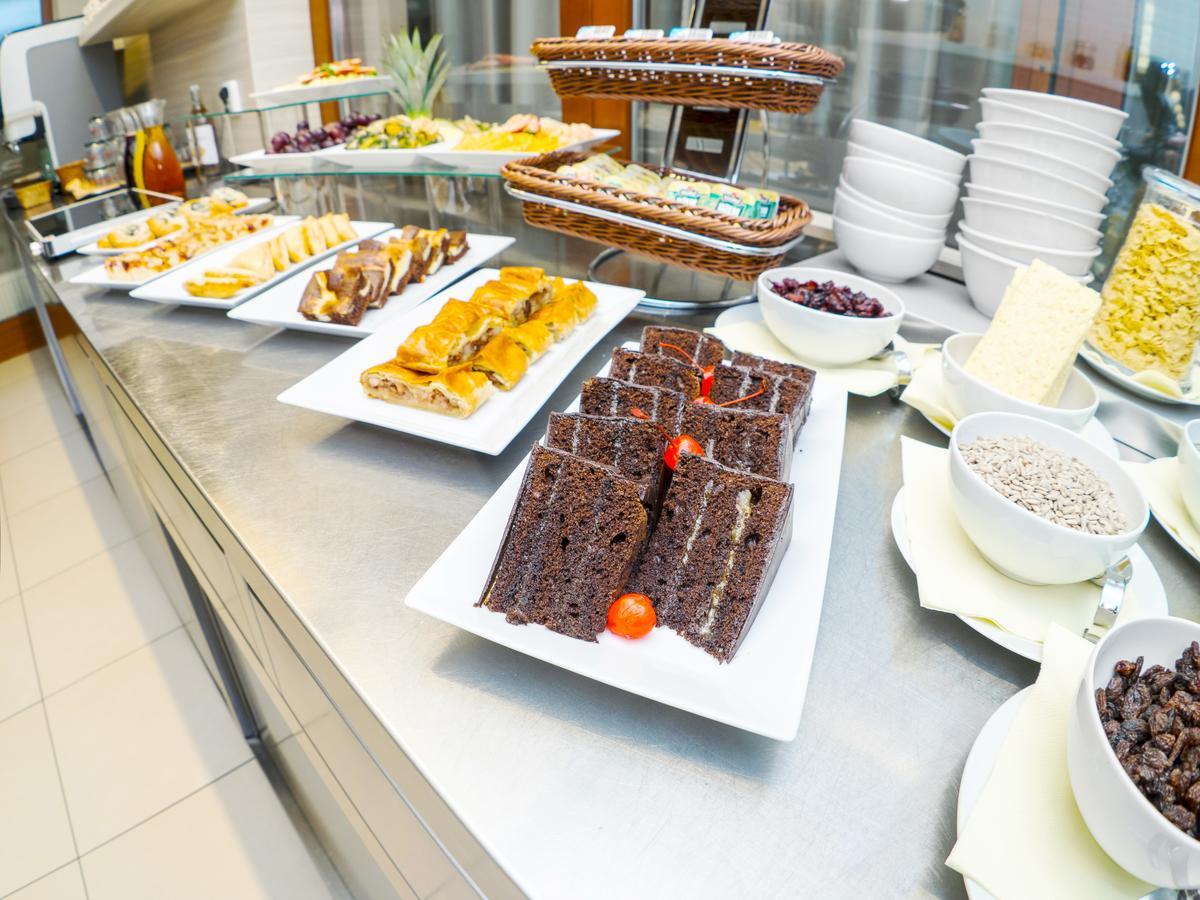 Wellness Hotel Happy Star نانيتسيه المظهر الخارجي الصورة